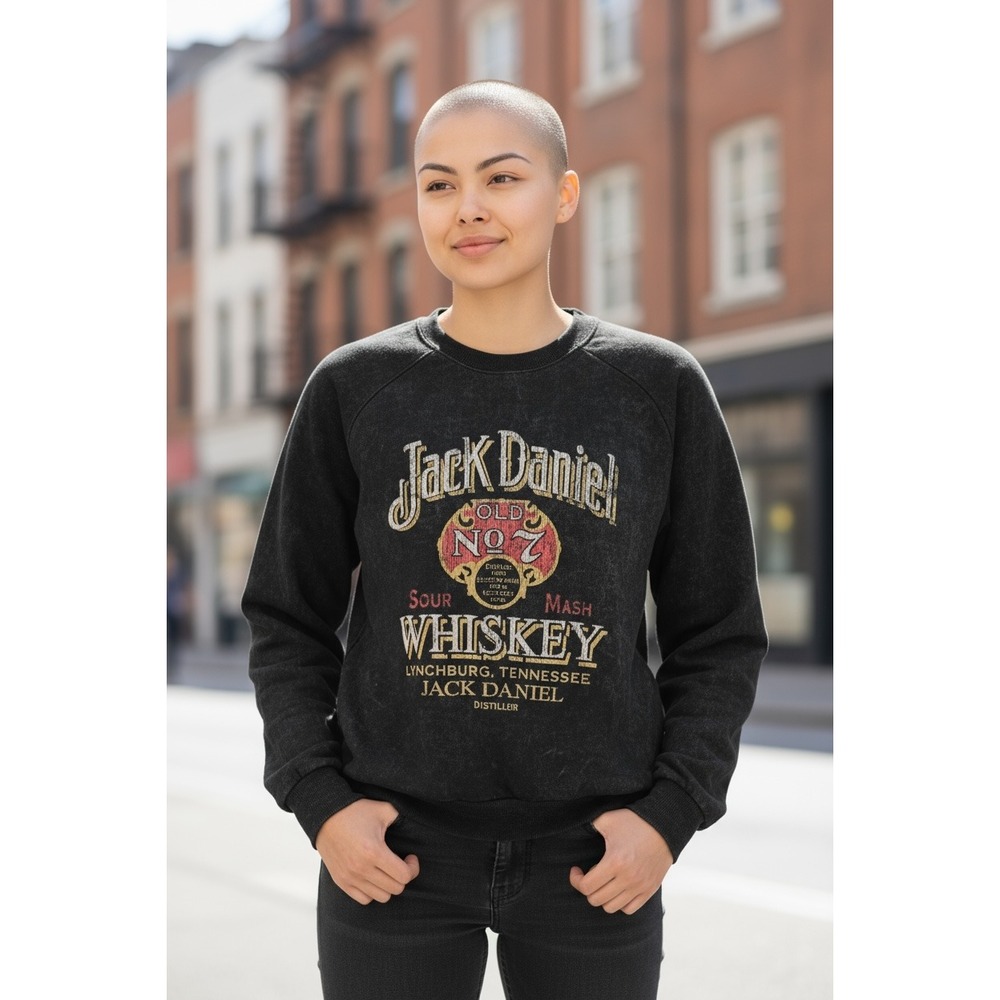 Jack Daniel's Old No.7 Whiskey Women's‎ Size XL Sweatshirt Black Crewneck
